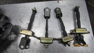 Nissan Micra V Ajtóhatároló 