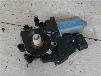 AUDI A4 94-98 Bal első ablakemelő motor