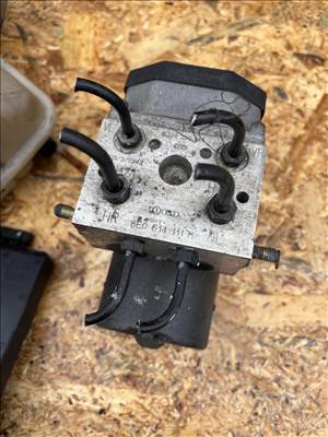 Audi A6 (C5 - 4B) ABS kocka  8e0614111h