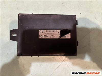 Renault Trafic 4L4 BCM  karosszéria vezérlőegység) bcmt4l4