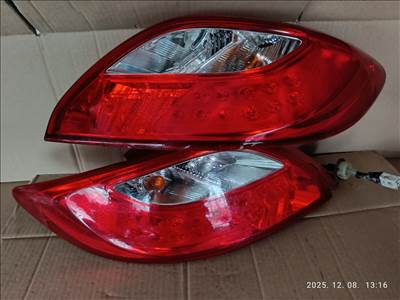 Mazda 2 hátsó lámpa 