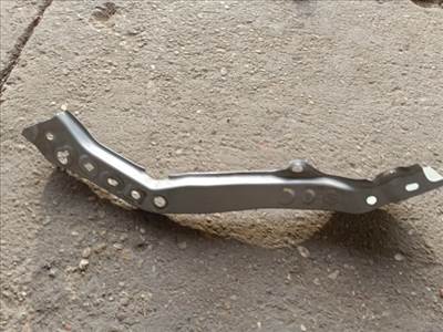 Toyota Corolla (E210) homlokfal 