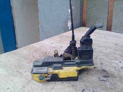 VOLVO S80 98.05.01-06.02.28 Jobb hátsó ajtó zárszerkezet központi záras