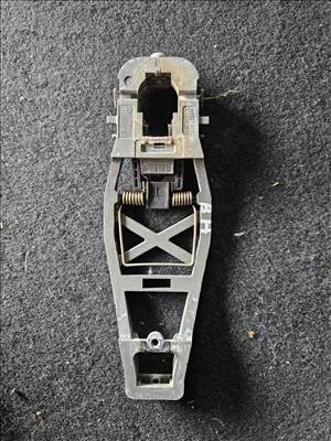 Volkswagen Touran I Bal hátsó kilincs fészek  1t0837885b