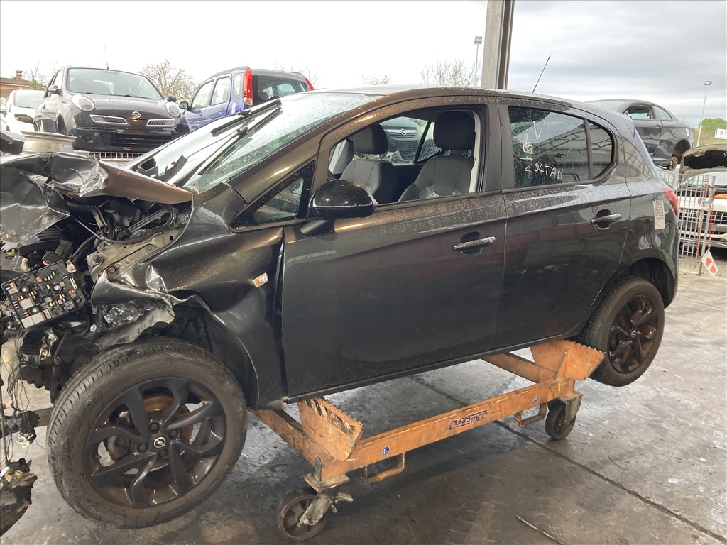 Opel Corsa E bontott alkatrészei 4. kép