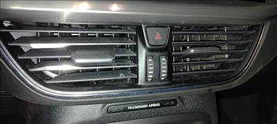 Ford Focus mk4 műszerfal szellőző 