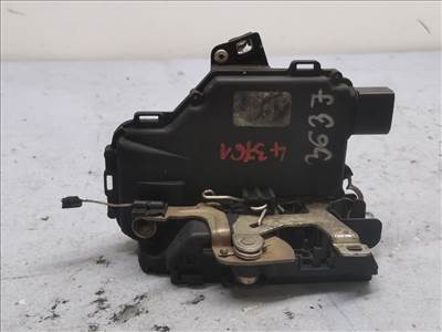 VW NEW BEETLE (9C1/ 1C1) 1.6 Jobb első Ajtózár #43761#