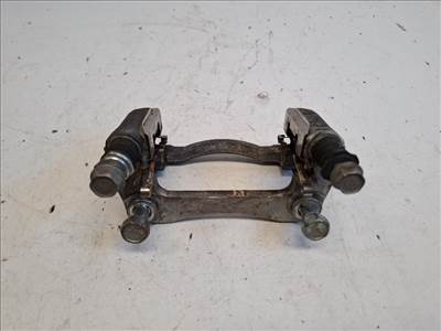 Suzuki Ignis jobb első féknyereg tartó