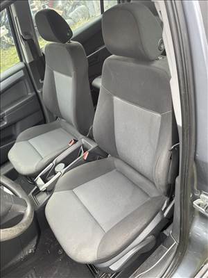 Opel Zafira B, astra H vezető + utas oldali ülés 