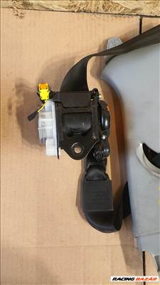 2014 Audi A1 jobb  első övfeszítő 