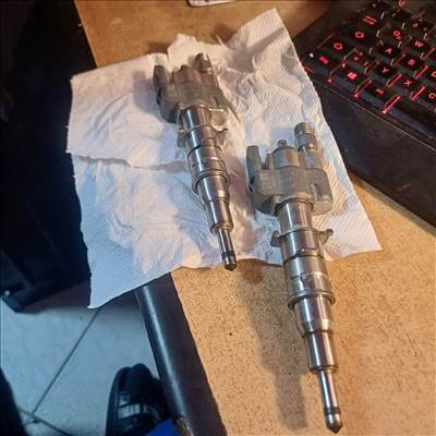 BMW 320 E90, E91, E92, E93 inyektor befecskedező 7589048 1353758904811