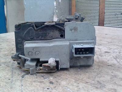 PEUGEOT 306 97-02 Jobb első ajtó zárszerkezet központizáras