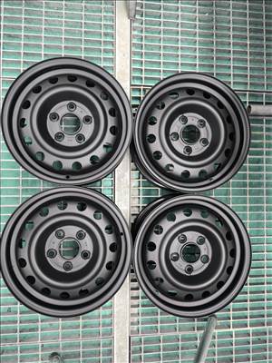 KIA Venga lemezfelni garnitúra 5x114x3 6x15