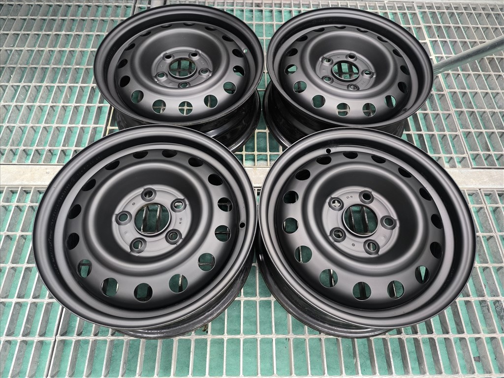 KIA Venga lemezfelni garnitúra 5x114x3 6x15 2. kép
