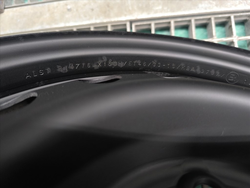 KIA Venga lemezfelni garnitúra 5x114x3 6x15 7. kép