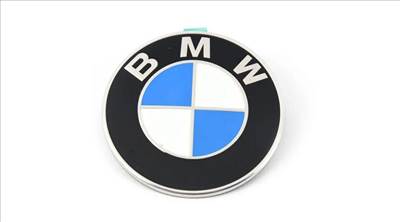 Gyári BMW 74mm-es F90 M5 G20 G30 G31 G32 csomagtartó embléma 51147463715