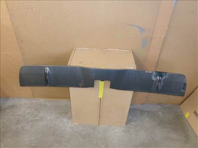 MG MG4 hátsó lökhárító szegély 2022- P11192455