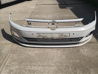 Volkswagen Polo 6 enyhén sérült első lőkhárító