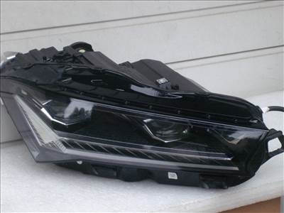 Skoda Superb IV Jobb első Full Led Fényszóró 3P1941016A 2024-től Hibátlan