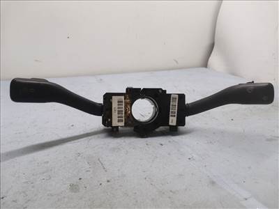 VW NEW BEETLE (9C1/ 1C1) 1.6 Komplett Kormánykapcsoló (Bajuszkapcsoló) #43686# 8L0953513G