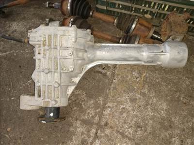 Nissan Pathfinder Első differenciálmű 