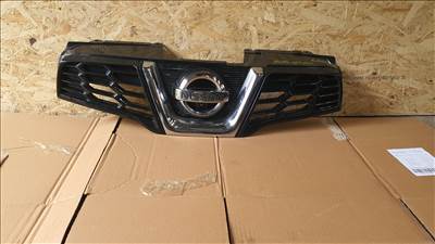 2013 Nissan Qashqai kamerás hűtő díszrács 