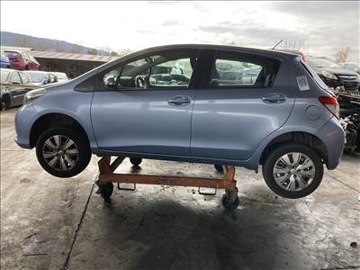 Toyota Yaris (XP130/XP150) Yaris 3 bal hátsó sárvédő negyed 