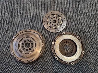 Volvo S60, C30, S40, V40, V50, S70, S80 kettőstömegű lendkerék szett (motorkód: B5204T5) 9480662