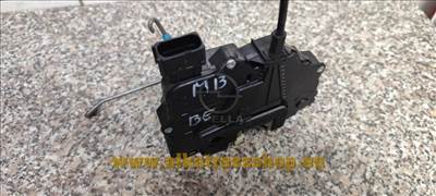 Opel Corsa D - Meriva B bal első ajtózár - zárszerkezet 13258271