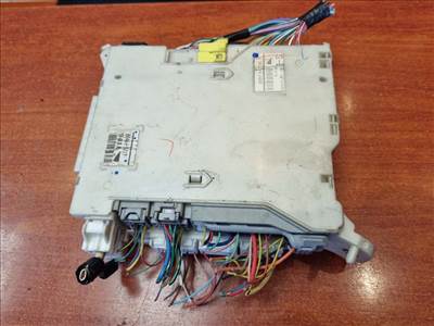 Lexus IS II biztosítéktábla utastér