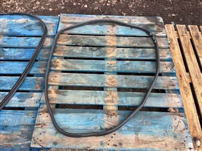 BMW 3 (E90) Jobb hátsó Gumikéder 7247259