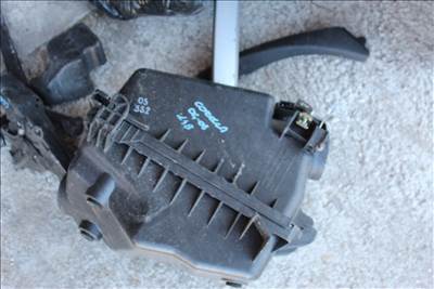 Toyota Corolla (E120/E130) Levegőszűrőház  177050d041