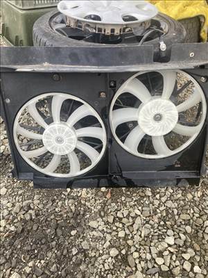 Toyota Avensis T27 Diesel ventillator 16040-0R160