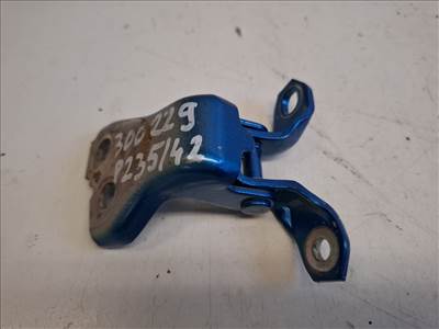 Suzuki Ignis jobb első alsó ajtó zsanér