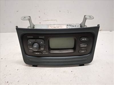 Toyota Yaris Verso  magnó 8611052030