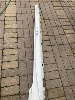 Audi A5 Sportback jobb küszöb spoiler (2020-  )