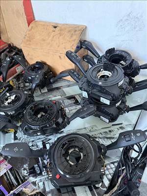 BMW 5-ös sorozat F10/F11 Bmw f11 kormánykapcsoló 9354051