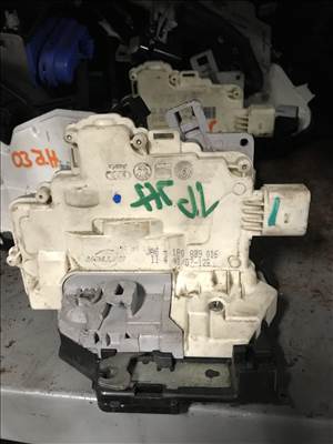 Seat León II jobb hátsó ajtózár  1p0839016