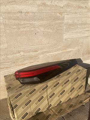 Toyota CHR jobb hátsó lámpa(2023-  )81550-F4200