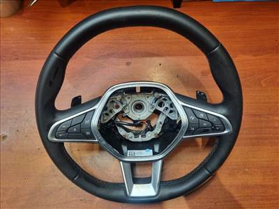 RENAULT CAPTUR II Multikormány