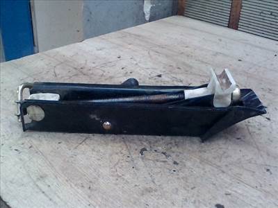 PEUGEOT 307 01-05 Autóemelő