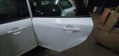 Ford Focus mk3 kombi bal hátsó ajtó üresen 