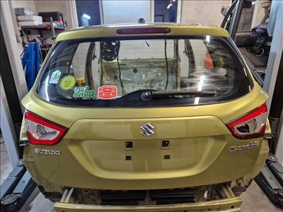 SUZUKI SX4 S-CROSS (JY) csomagtérajtó 