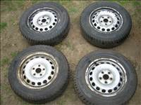  5x112 lyukosztású 15" használt (gyári felni) lemezfelni, rajta 195/65 újszerű Kumho téli gumi gumi 