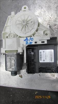 Volkswagen Tiguan I Ablaktörlő motor bal első 