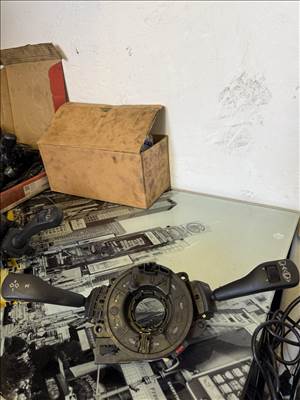 BMW 3-as sorozat E46 Bmw e46 kormánykapcsoló 8376444