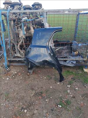 Toyota Urban Cruiser Jobb hátsó sárvédő L2570