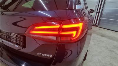 Opel Astra K Kombi jobb hátsó Led lámpa