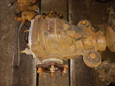 Nissan Pathfinder 2.5Dci hátsó differenciálmű  38311eb300