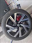 5x112 18 col Golf 8 R-line “Bergamo” bicolor felni szett